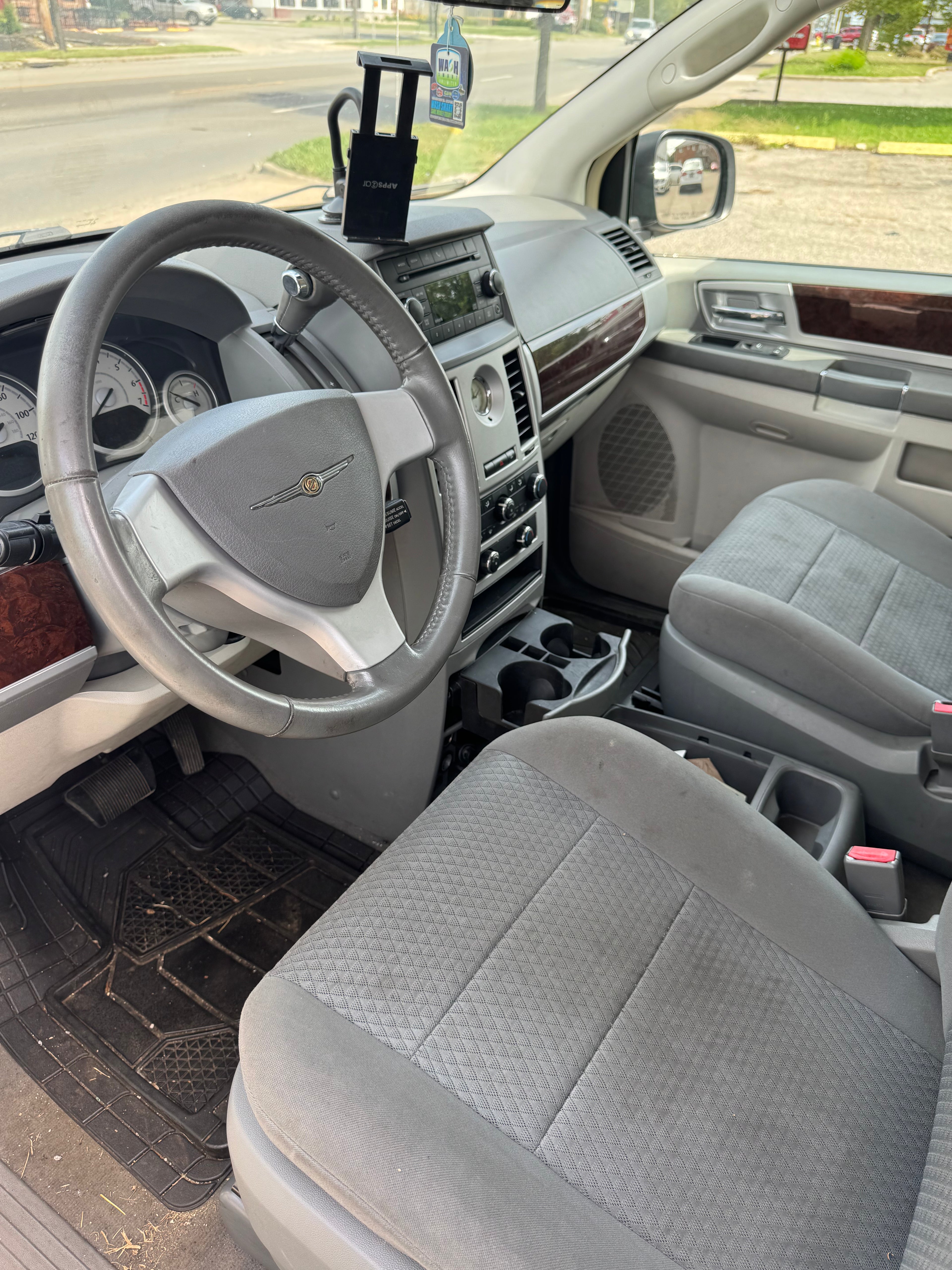 2010 Chrysler Town & Country